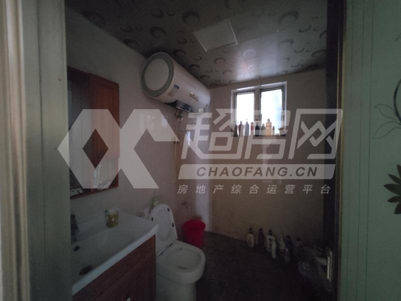 美景大厦二手房厨房及卫生间