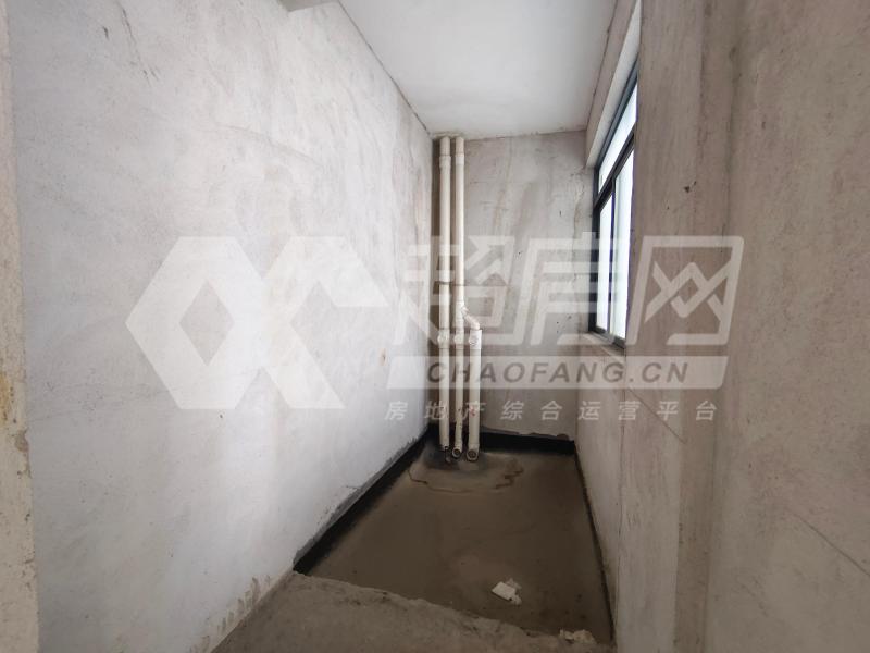 东逸湾（别墅）二手房厨房及卫生间