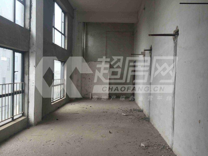 和泰居（领寓国际）二手房客厅