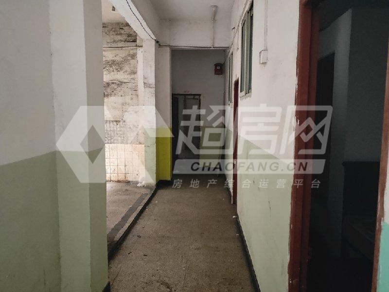 中区居委会二手房露台
