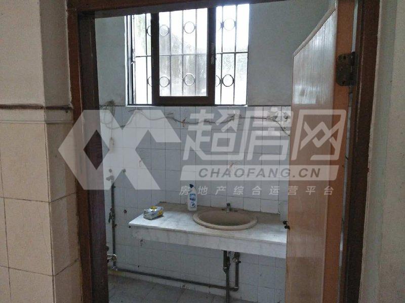 东宁二手房厨房及卫生间