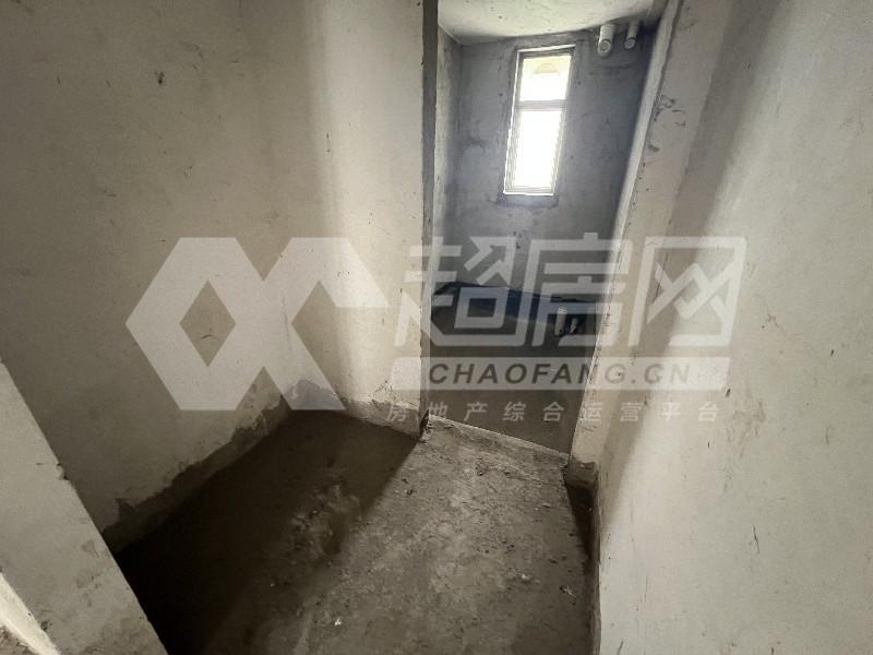 御翠豪苑二手房厨房及卫生间