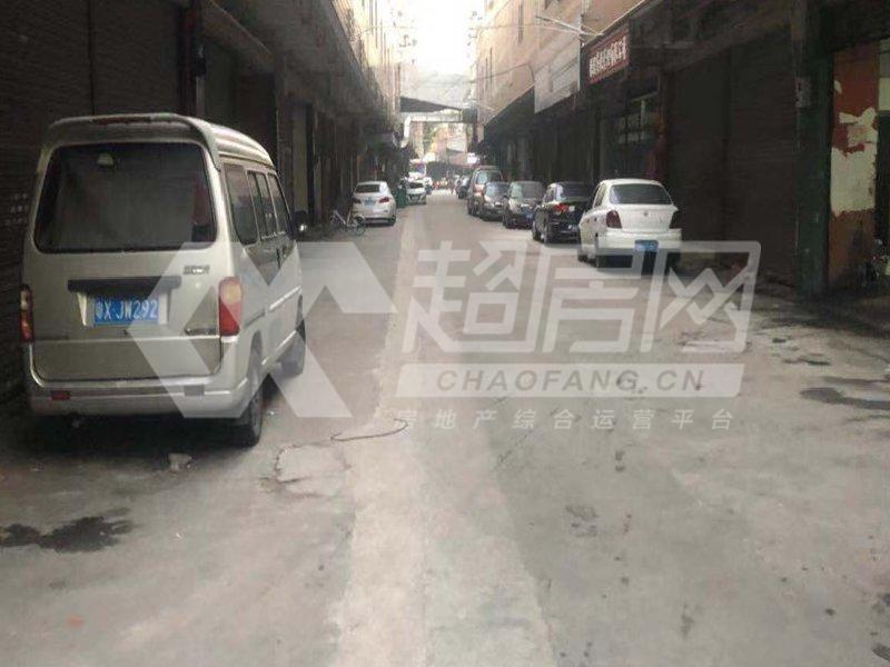 国际商业城出租房厨房及卫生间