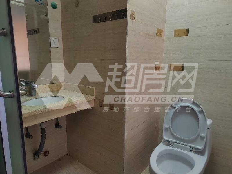 柏涛湾出租房厨房及卫生间