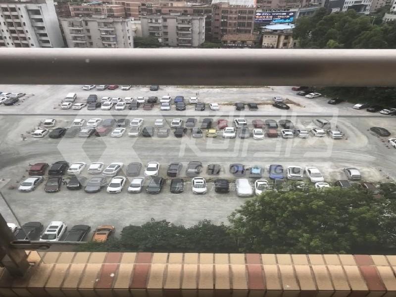 名门天下二手房阳台