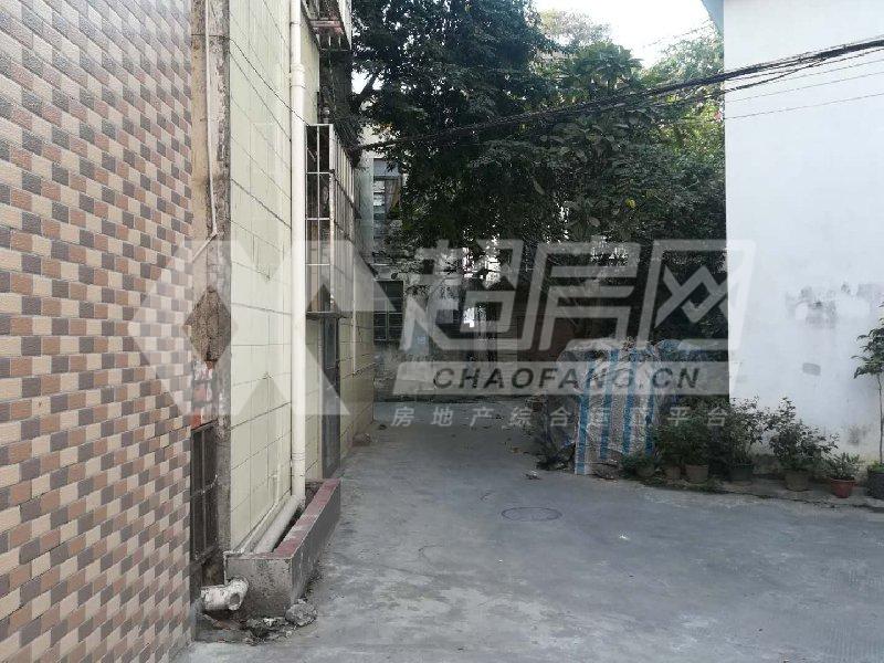 常教居委会出租房厨房及卫生间