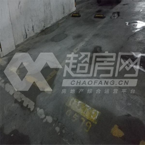 保利中汇花园二手房卧室