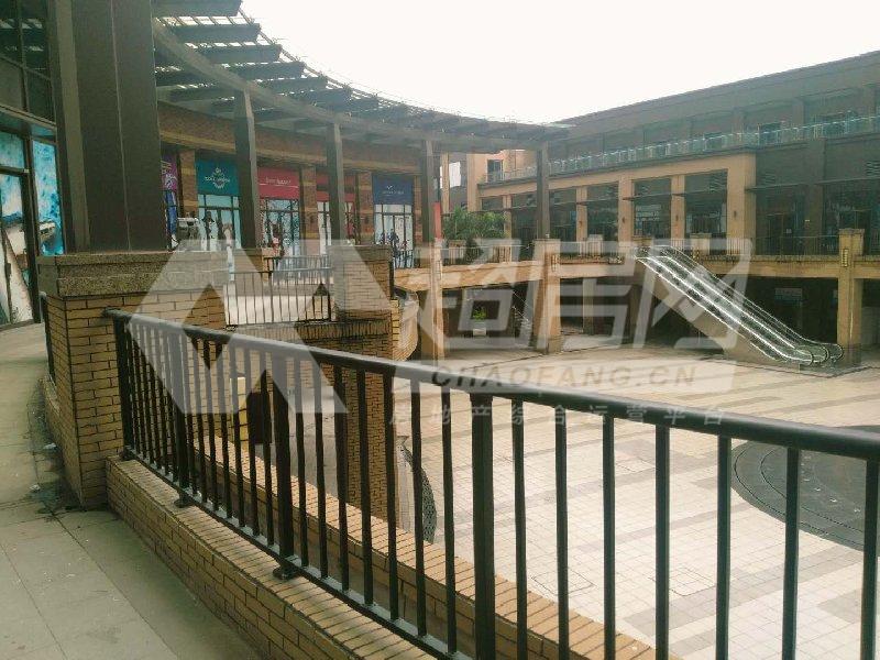 绿地尚品花园二手房厨房及卫生间