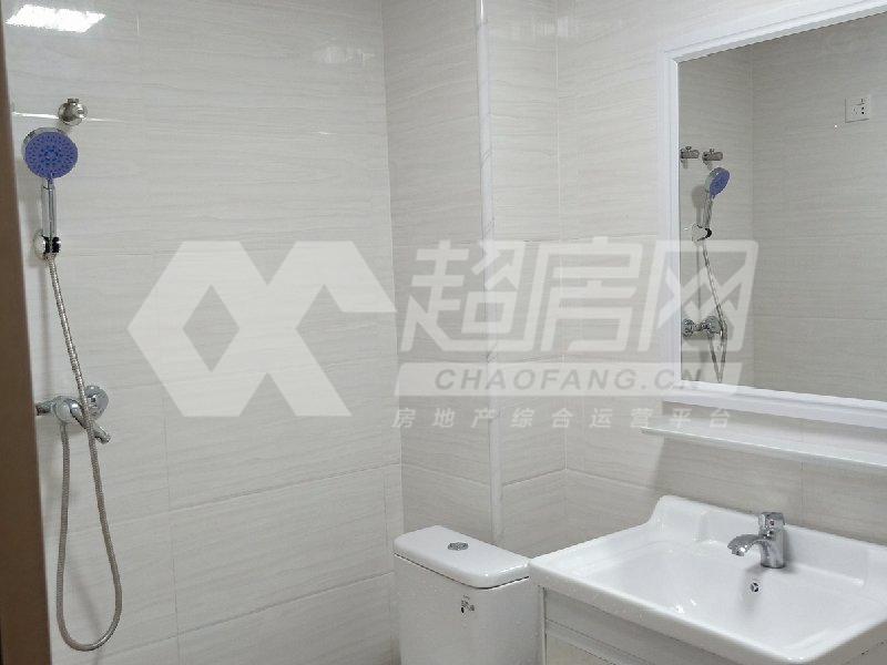 创富大厦二手房卧室