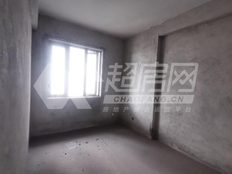 水悦云天二手房卧室