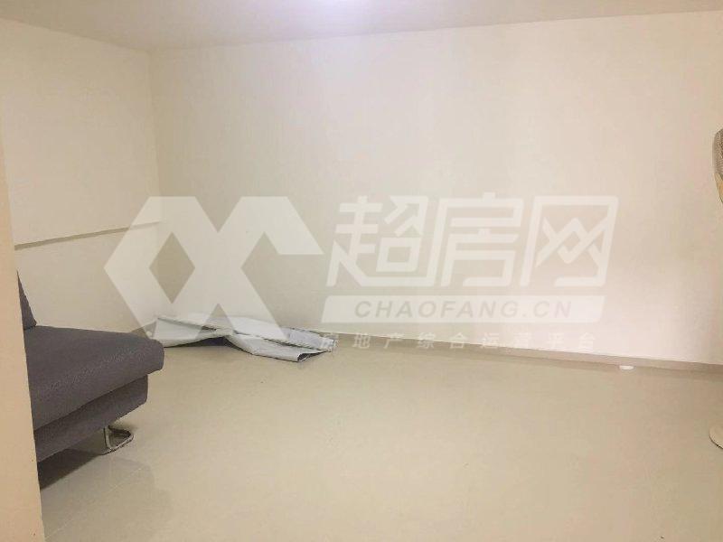 绿地中心（商住楼）二手房卧室