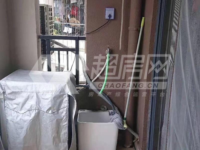 美的翰城花园二手房厨房及卫生间