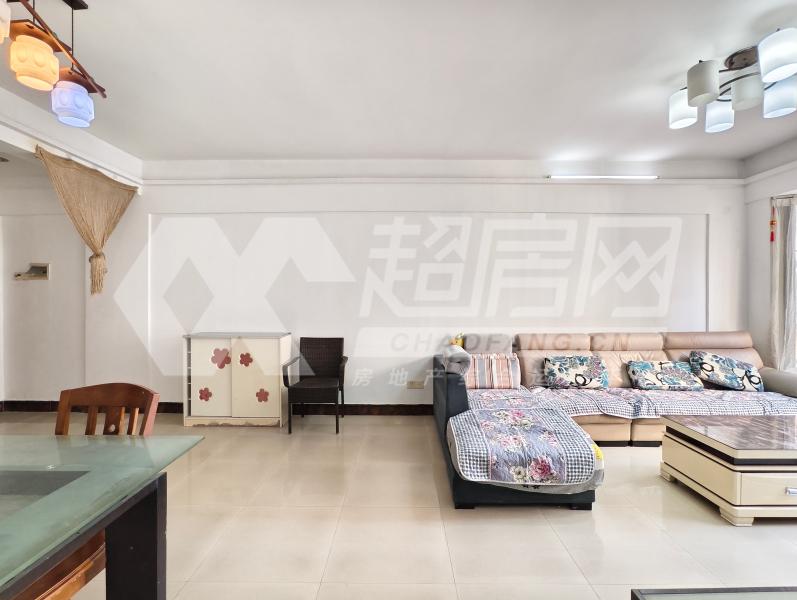 丽苑人家二手房客厅