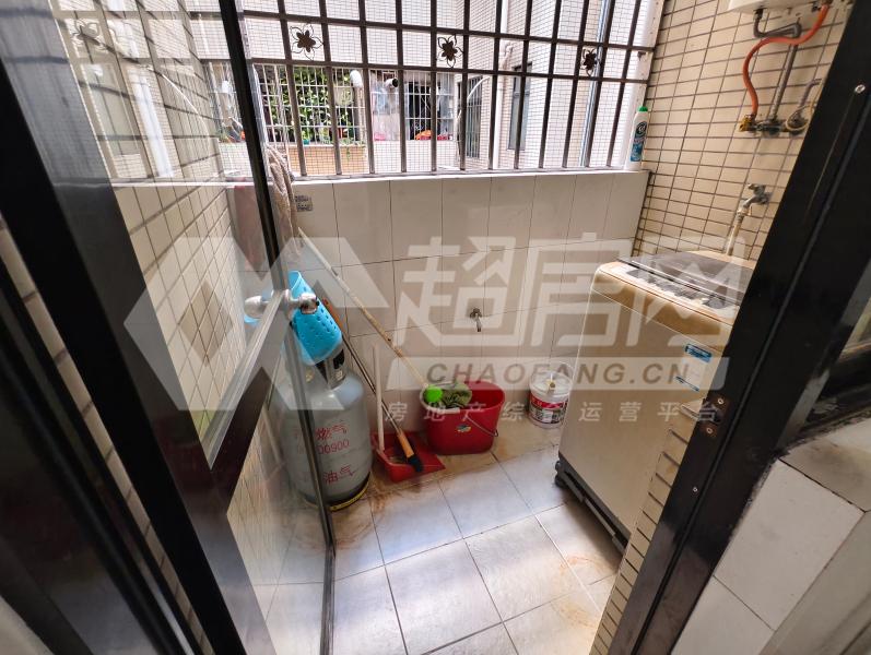 丽苑人家二手房阳台