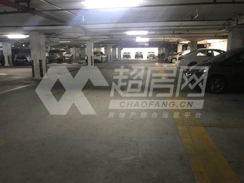 君御花园出租房厨房及卫生间