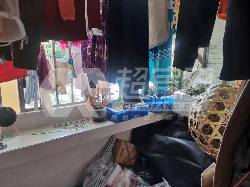 康富花园二手房露台