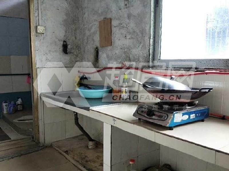 常教居委会出租房厨房及卫生间