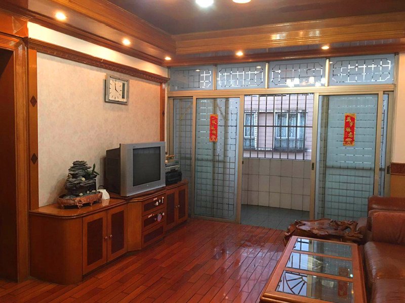 东城花园二手房