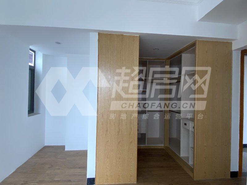 龙江中心二手房书房