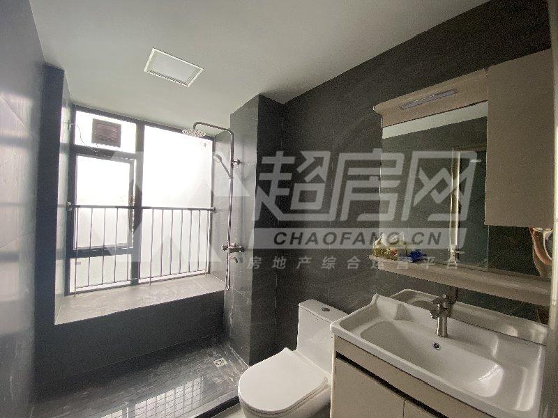 龙江中心二手房卧室