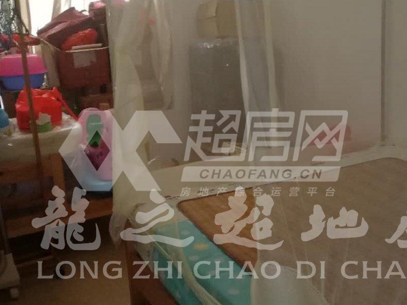 壹号公寓二手房卧室
