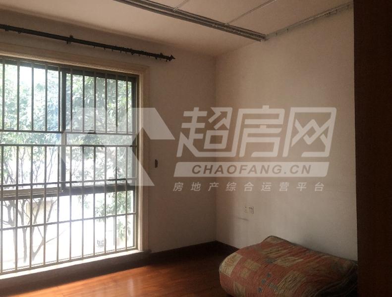 金桂花园二手房厨房及卫生间