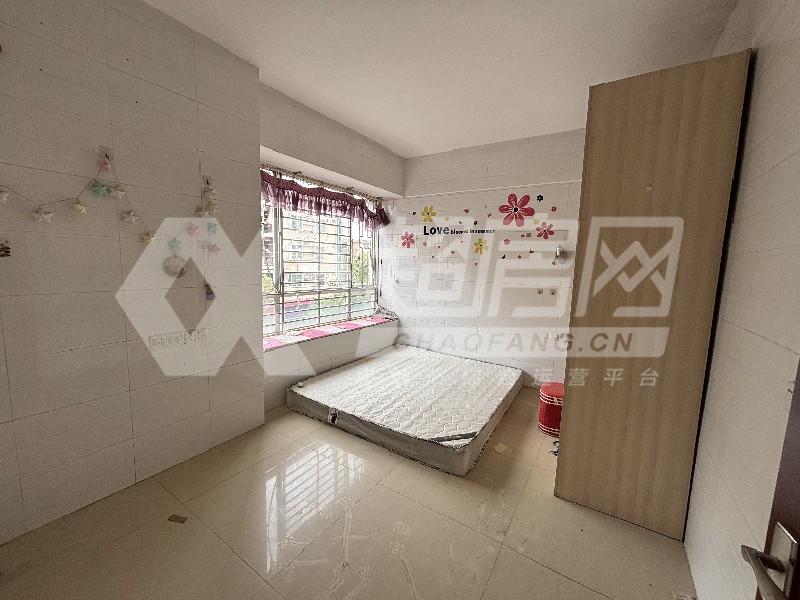 金奥楼二手房卧室