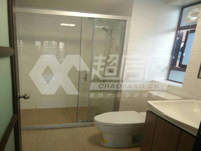 伦教碧桂园御府二手房厨房及卫生间