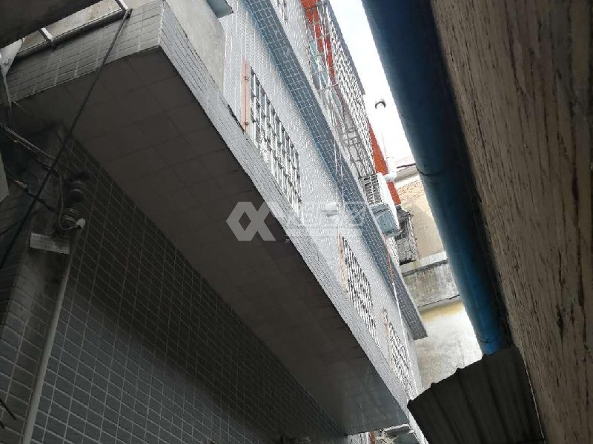 上佳市居委会二手房