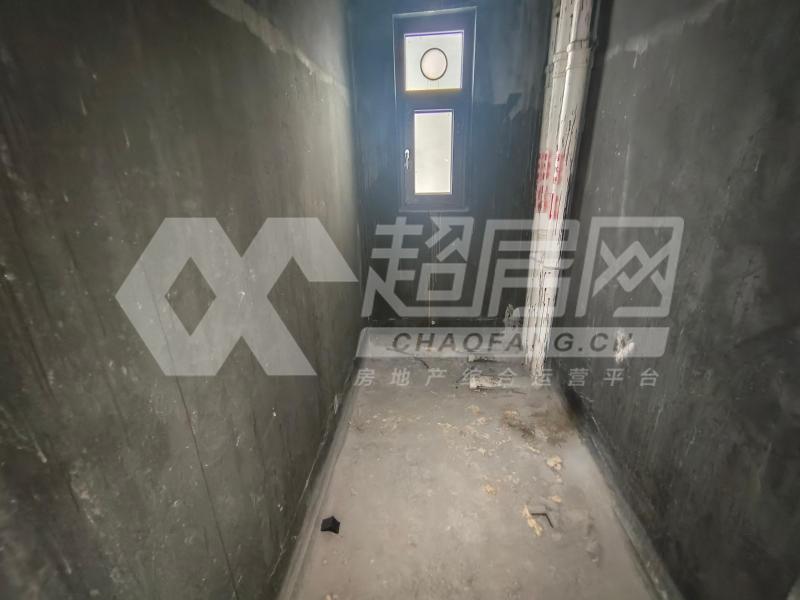 保利悦公馆二手房厨房及卫生间