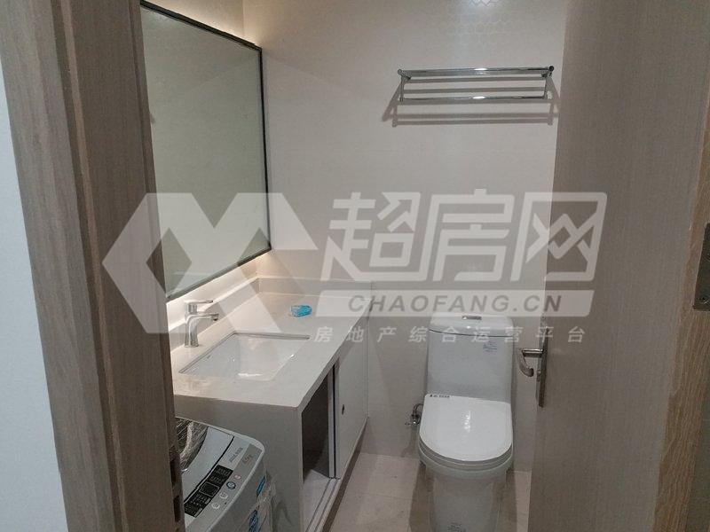 林上湾二手房厨房及卫生间