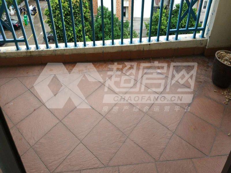 均安碧桂园二手房客厅
