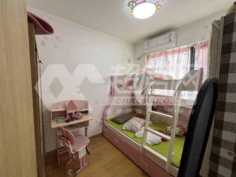 万科缤纷西园二手房卧室