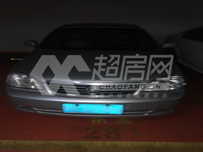 嘉信帝苑出租房厨房及卫生间