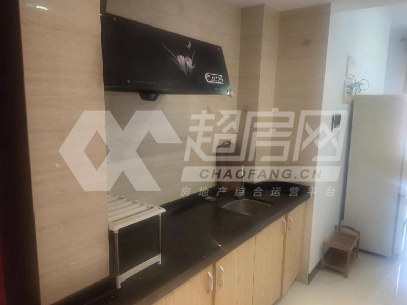 柏涛湾二手房厨房及卫生间