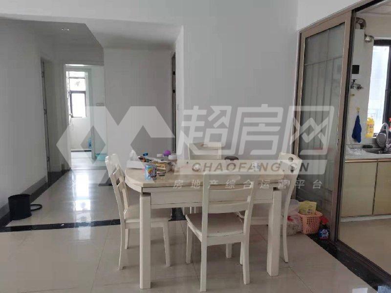 绿地尚品花园二手房阳台