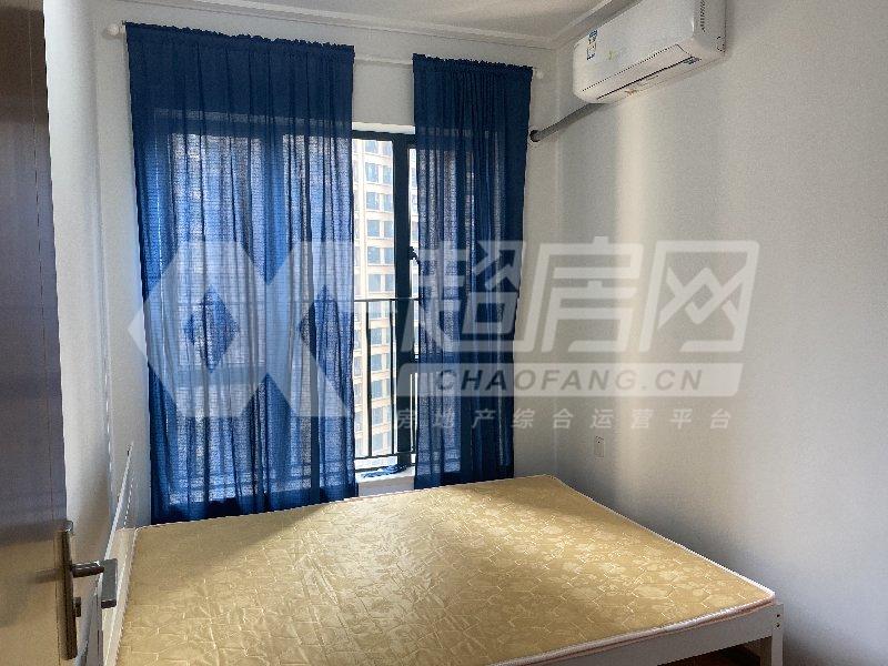 广佛颐景园二手房卧室