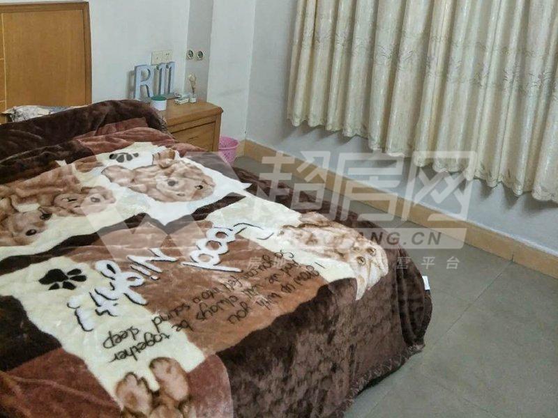 广鸿新村二手房卧室