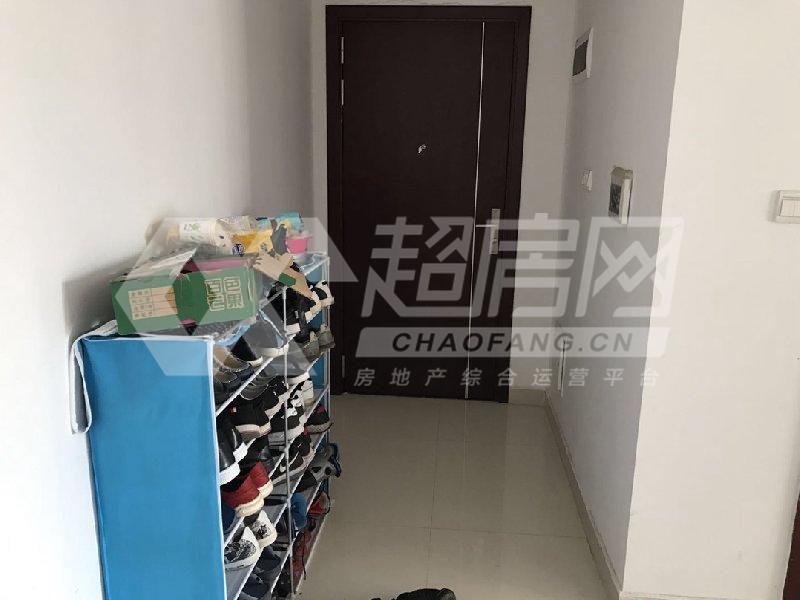 中博城果（汇盈苑）二手房客厅