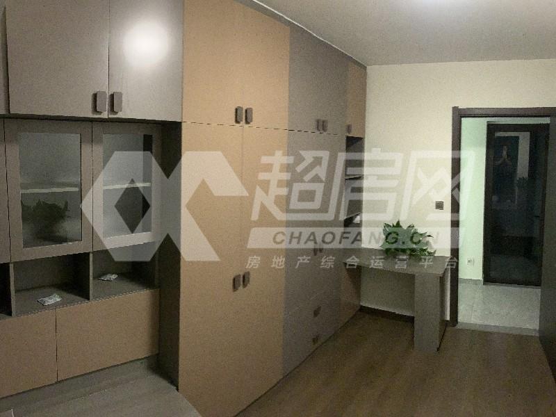 保利悦公馆二手房卧室