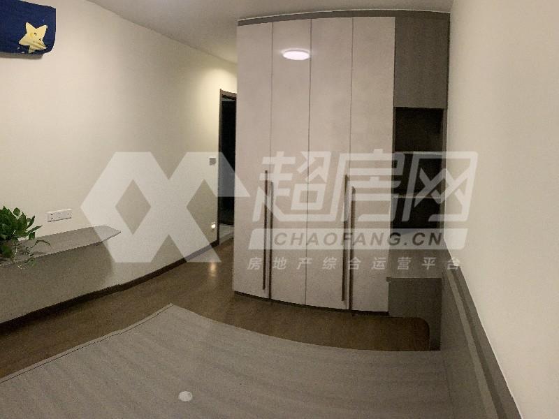 保利悦公馆二手房卧室