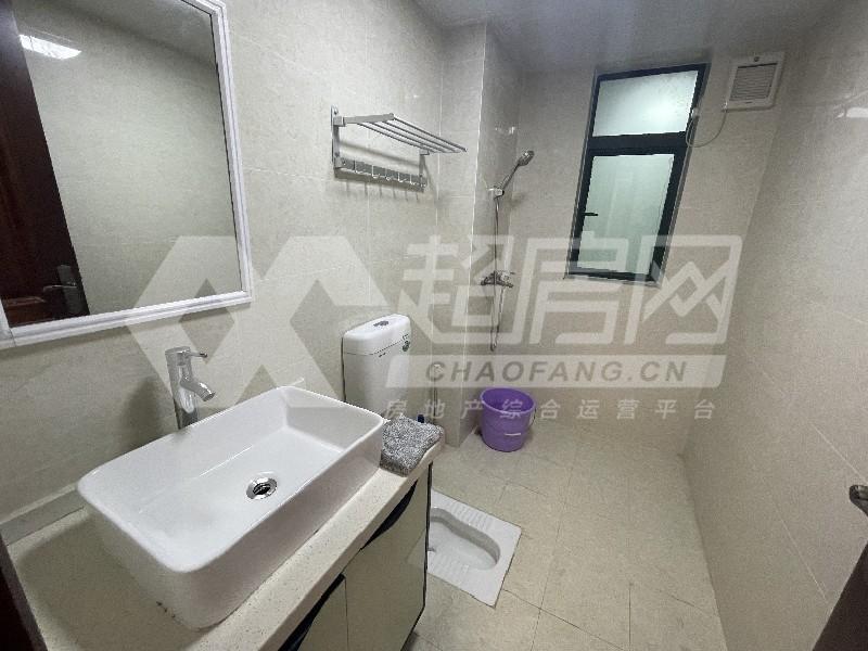 广佛颐景园出租房厨房及卫生间