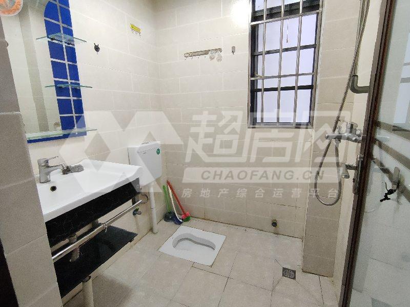 唯美尚筑二手房厨房及卫生间