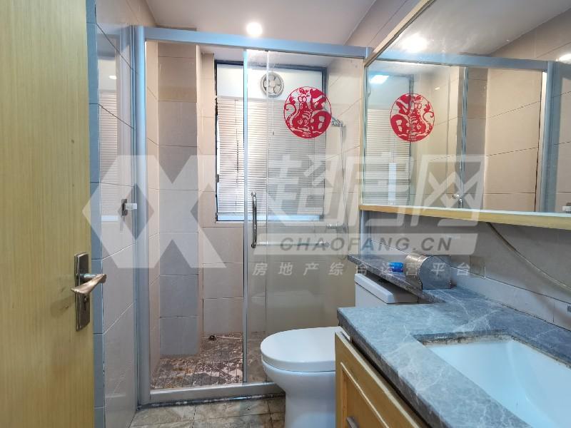锦明华府二手房厨房及卫生间