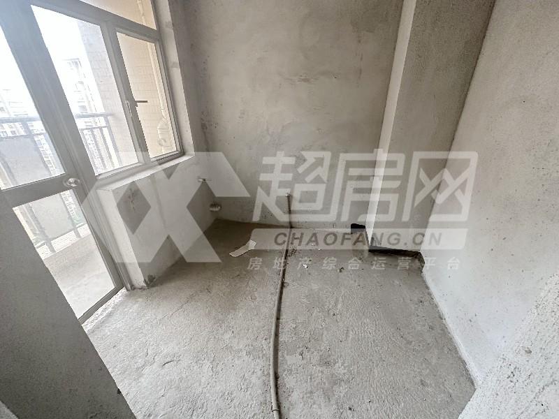 峰汇豪庭二手房厨房及卫生间