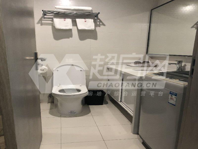 林上湾出租房厨房及卫生间