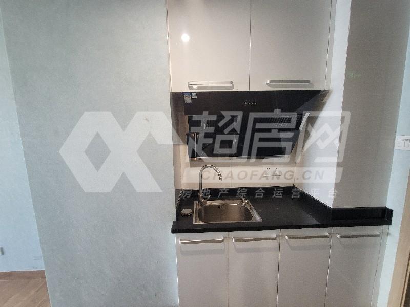 林上湾出租房厨房及卫生间