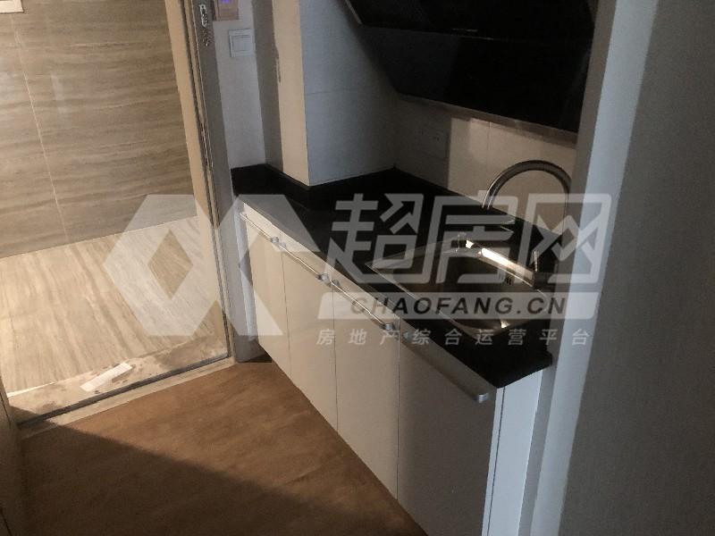 林上湾出租房厨房及卫生间