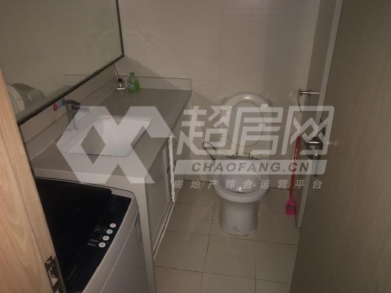 林上湾出租房厨房及卫生间