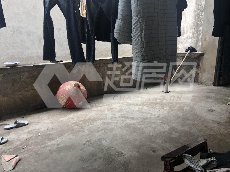 南江居委会二手房露台